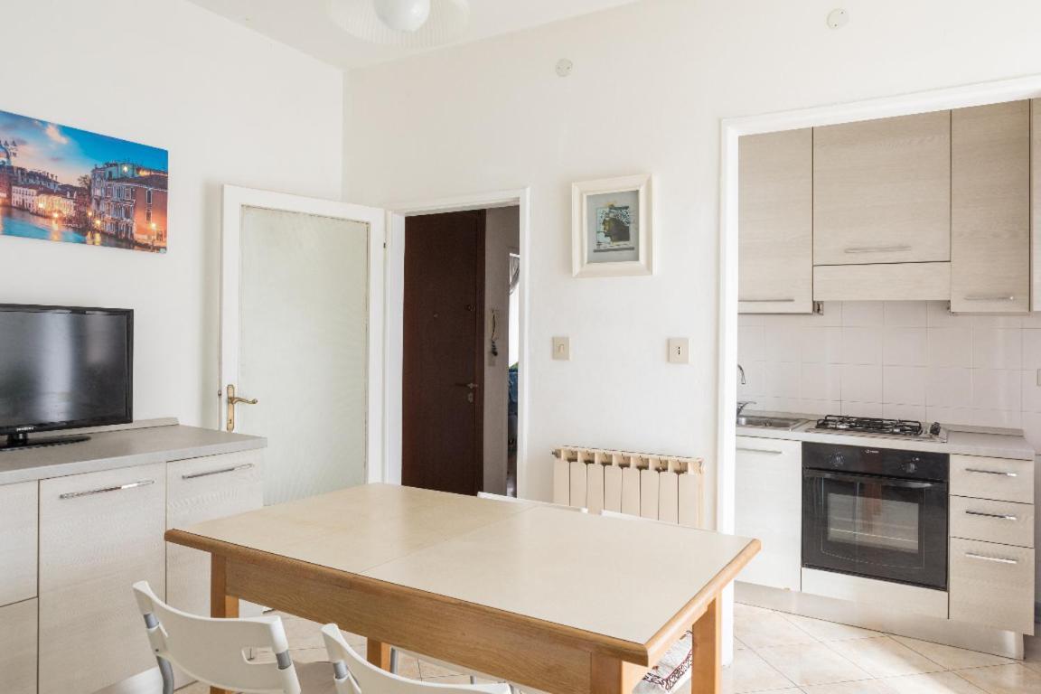 Nice Cozy Apartment In The Mainland Of Venice Местре Экстерьер фото