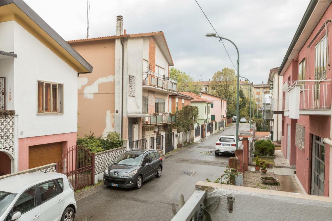 Nice Cozy Apartment In The Mainland Of Venice Местре Экстерьер фото